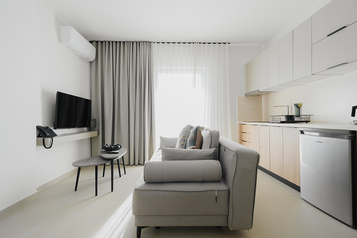 Ρετιρέ με King Size Κρεβάτι, Βεράντα & Πανοραμική Θέα