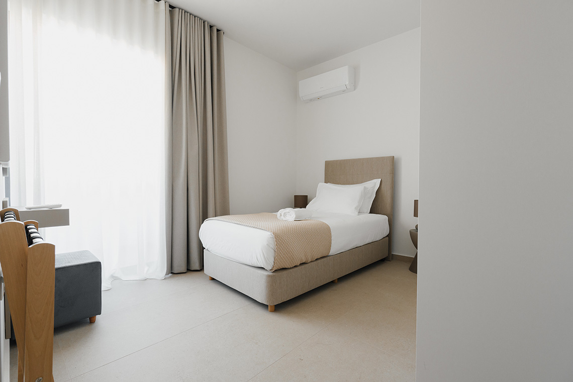 Μονόκλινο Διαμέρισμα με Βεράντα