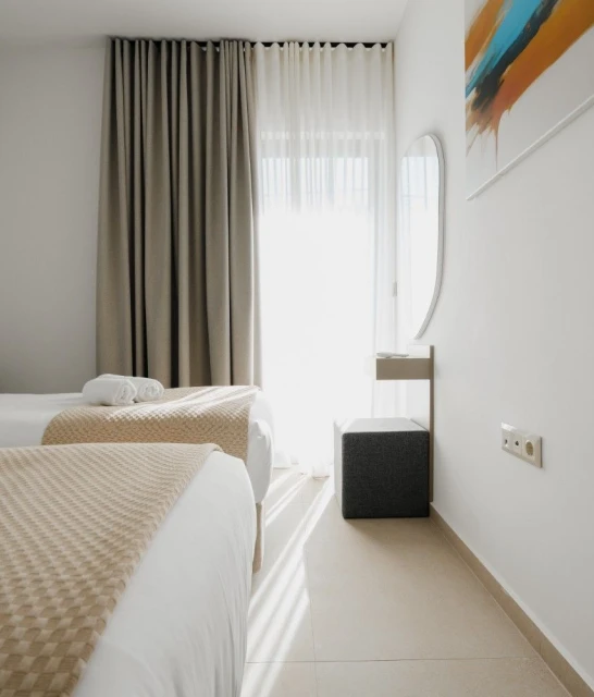 Twin Beds Apartment with Terrace