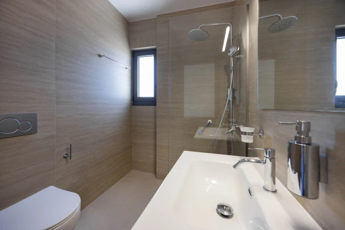 Sokio Attiki aparthotel shower